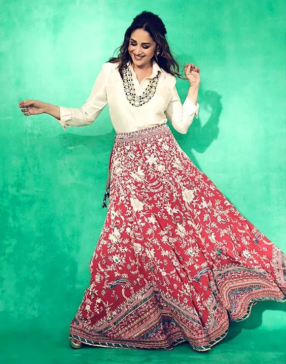 Style your Wedding Lehenga with a Crop Top and Slay Any Function With Confidence!